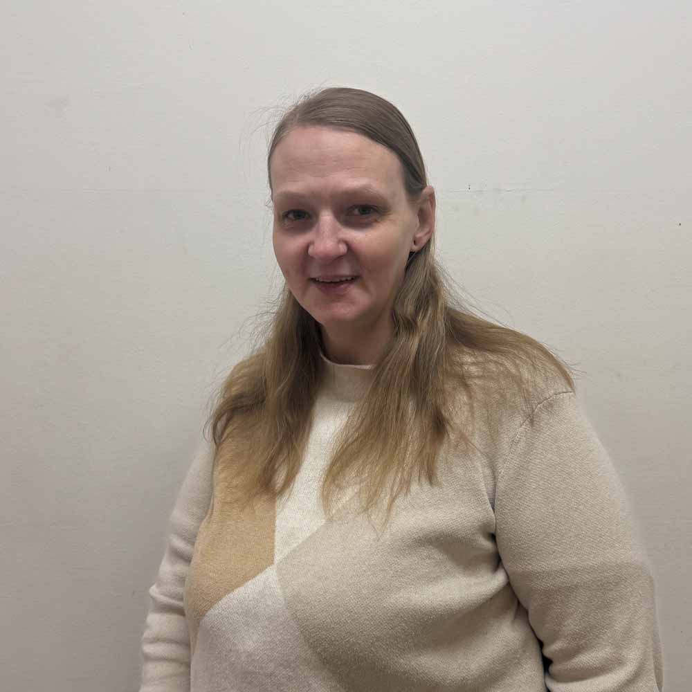 Hier lächelt Stefanie Seethaler in die Kamera